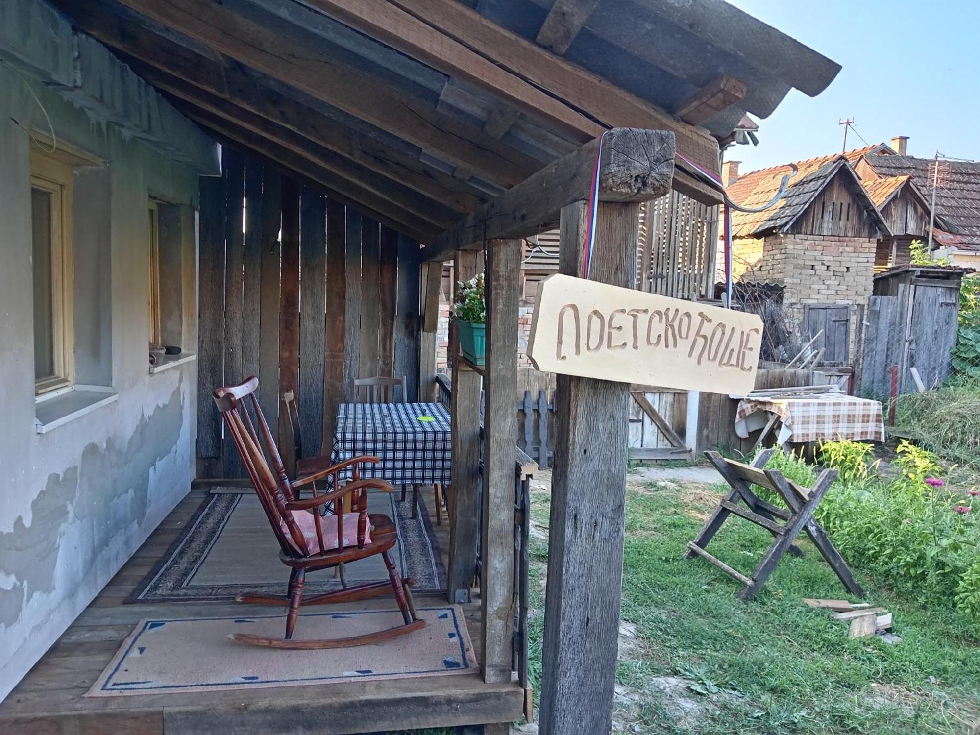 Gasthaus "Poetsko Cose" Nikole Tesle 86 Morović Exterior foto